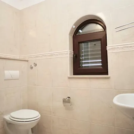 Deluxe Marisia Villa