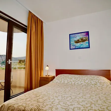 Villa Deluxe Marisia Seget Vranjica